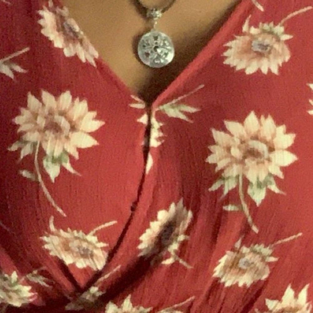 Romper - Picture 2 of 7